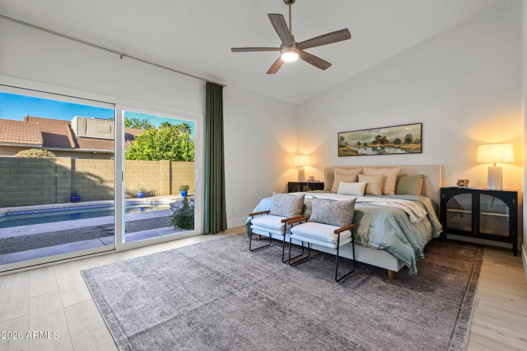 Real Estate Picture 24