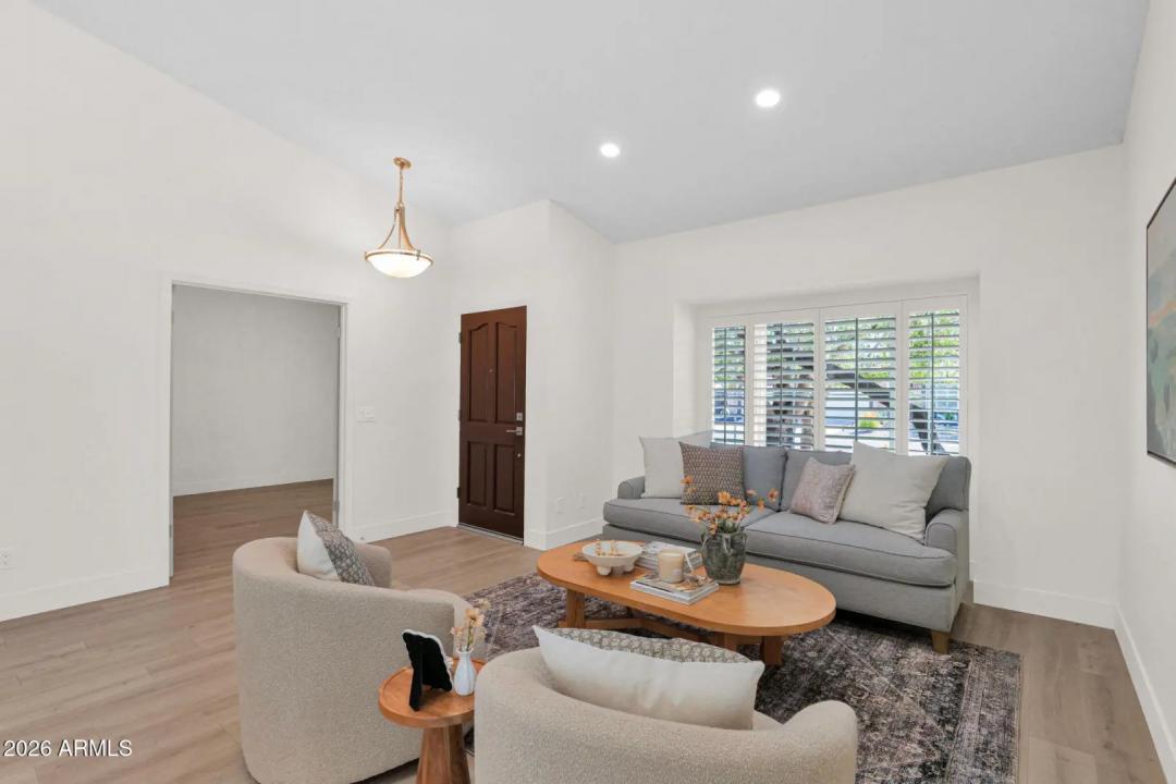 Real Estate Picture 20