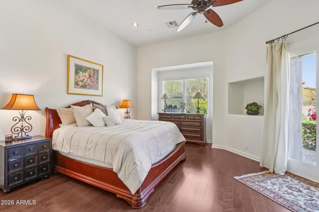 Real Estate Picture 20