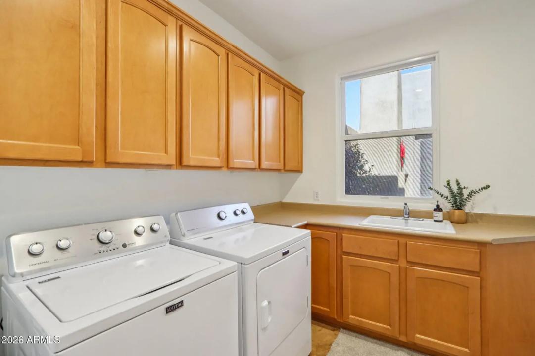 Real Estate Picture 32