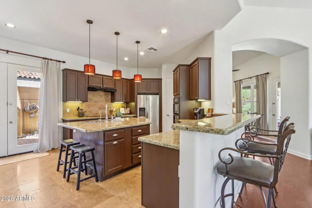 Real Estate Picture 9