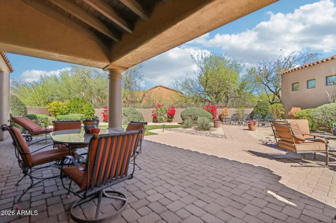 Real Estate Picture 33