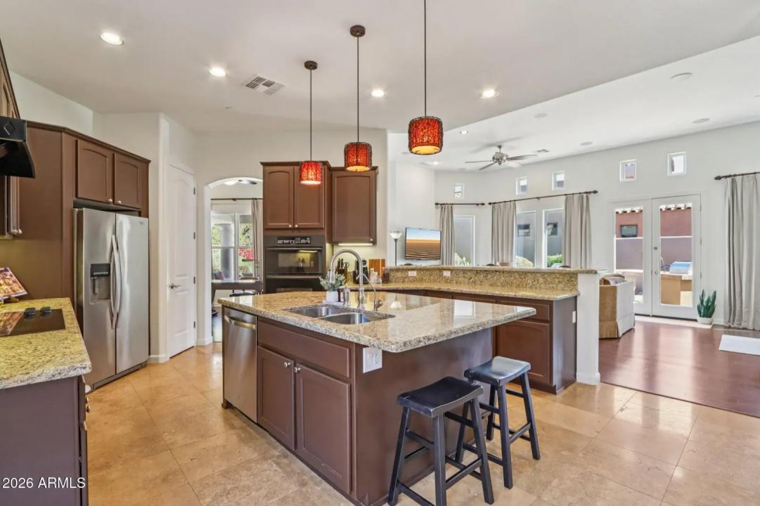 Real Estate Picture 12