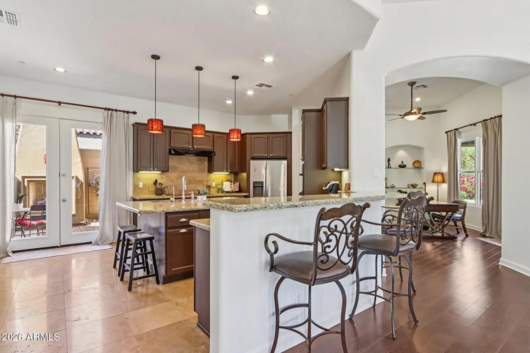 Real Estate Picture 14