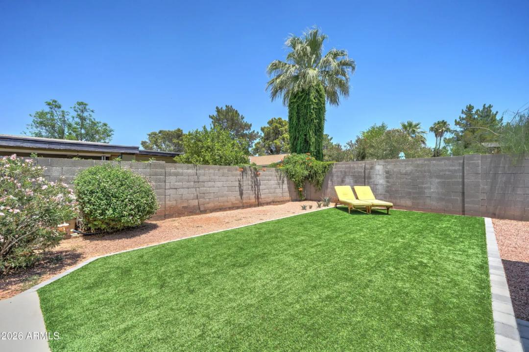 Real Estate Picture 20