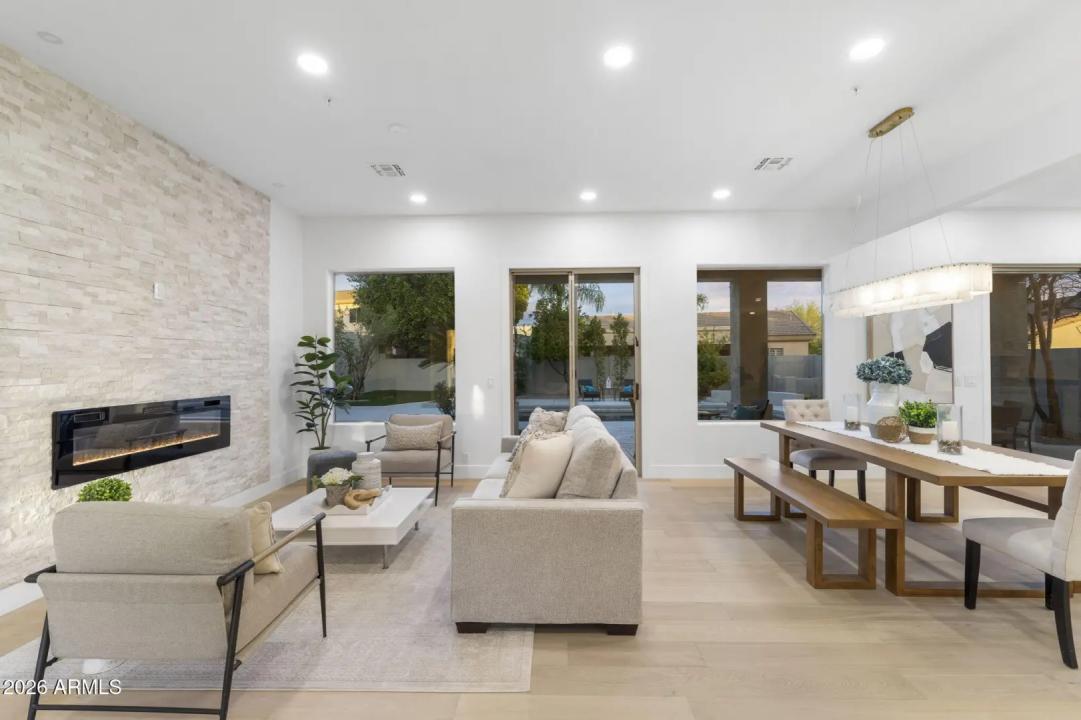 Real Estate Picture 3