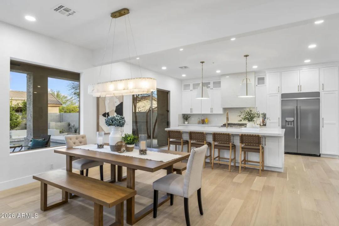 Real Estate Picture 6