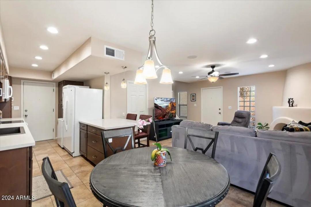 Real Estate Picture 6