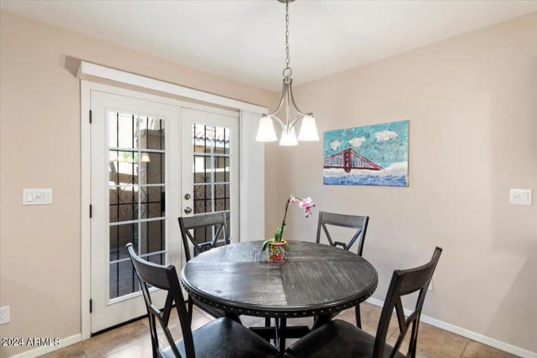 Real Estate Picture 7