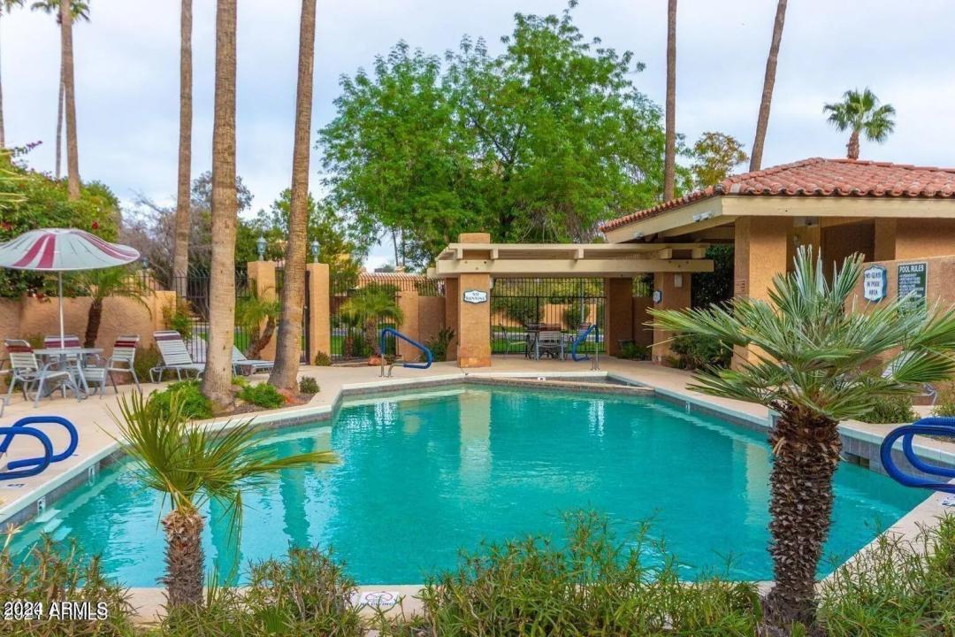 Real Estate Picture 33