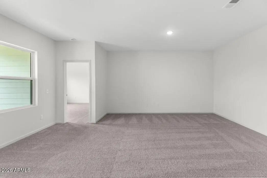 Real Estate Picture 9