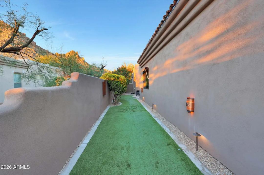 Real Estate Picture 34