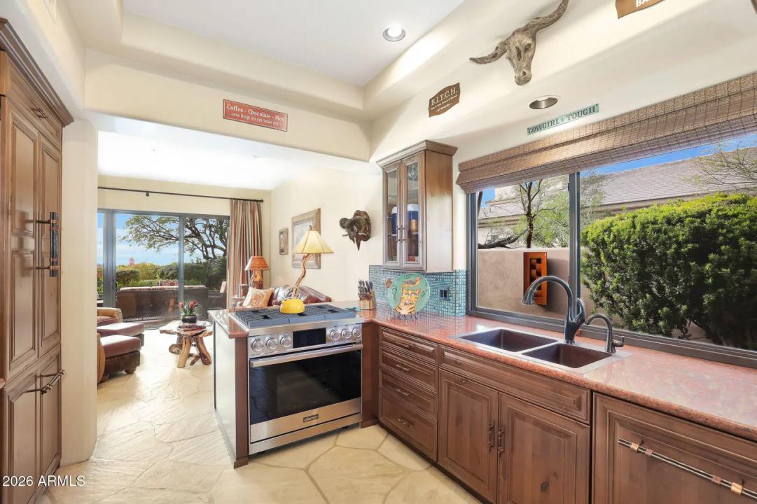 Real Estate Picture 18