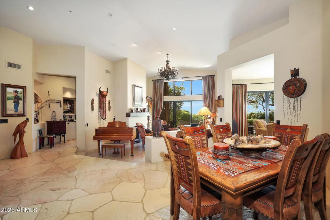 Real Estate Picture 12