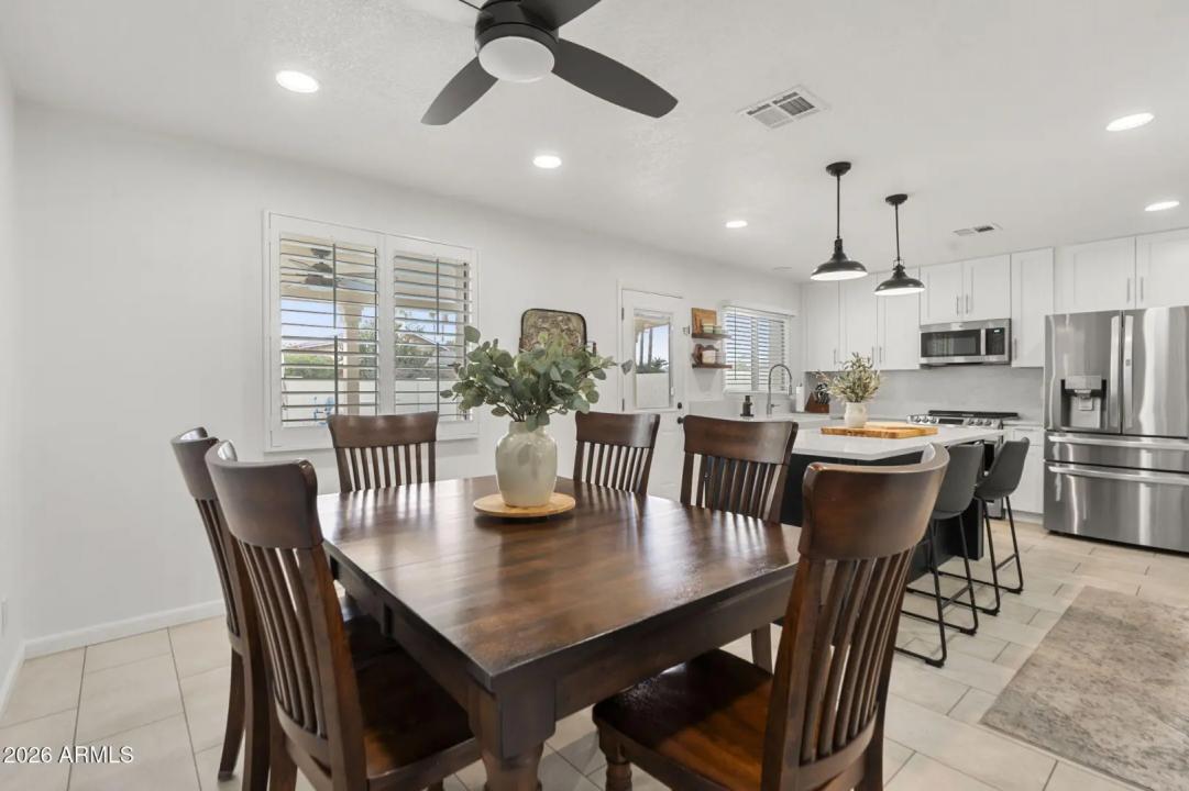 Real Estate Picture 9