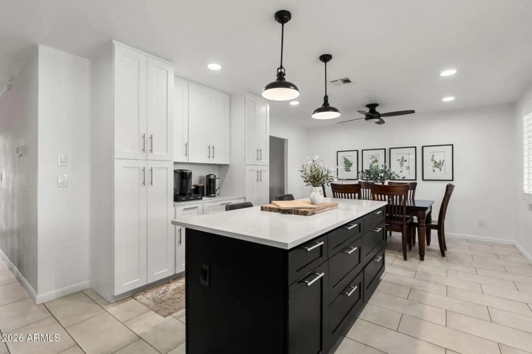 Real Estate Picture 13