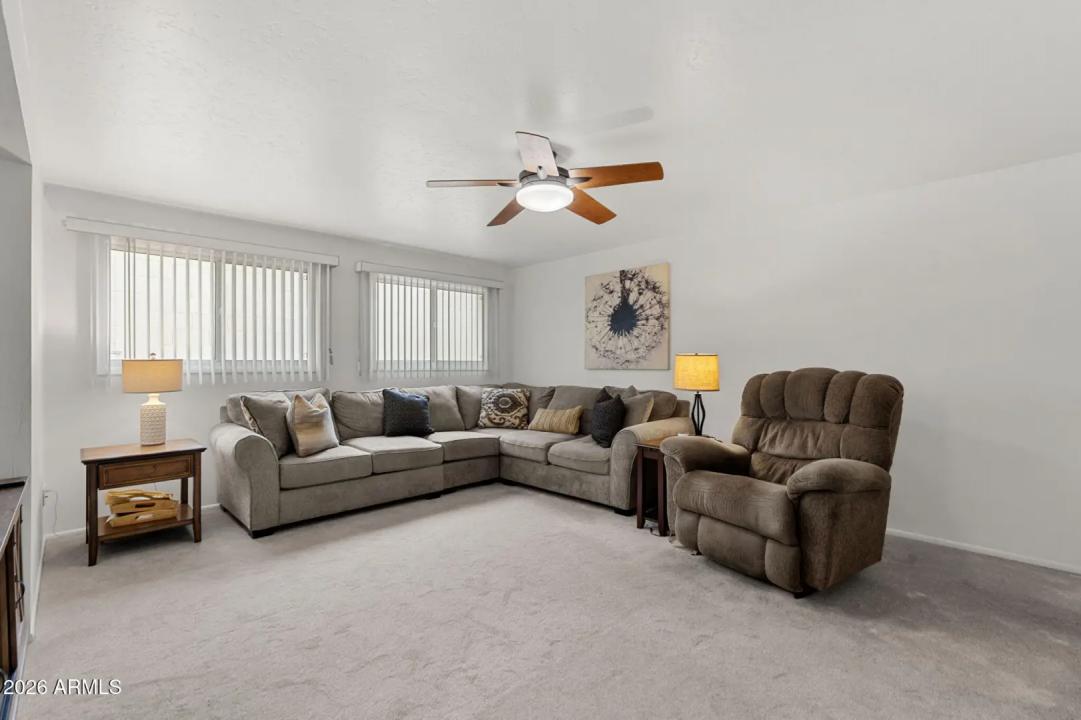 Real Estate Picture 24