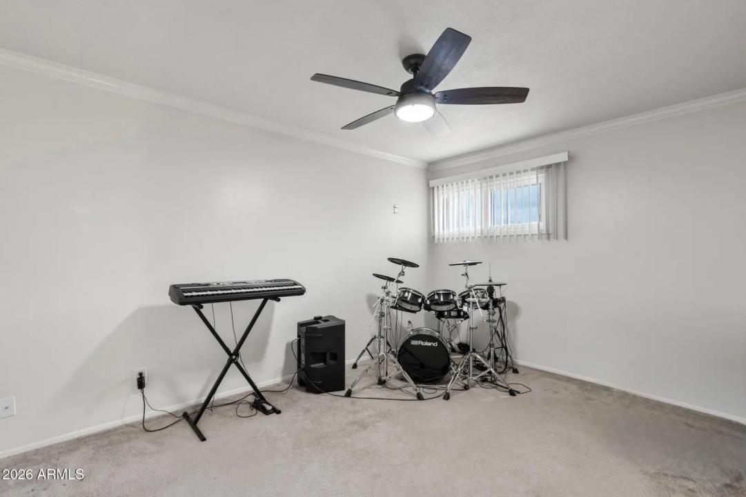 Real Estate Picture 20