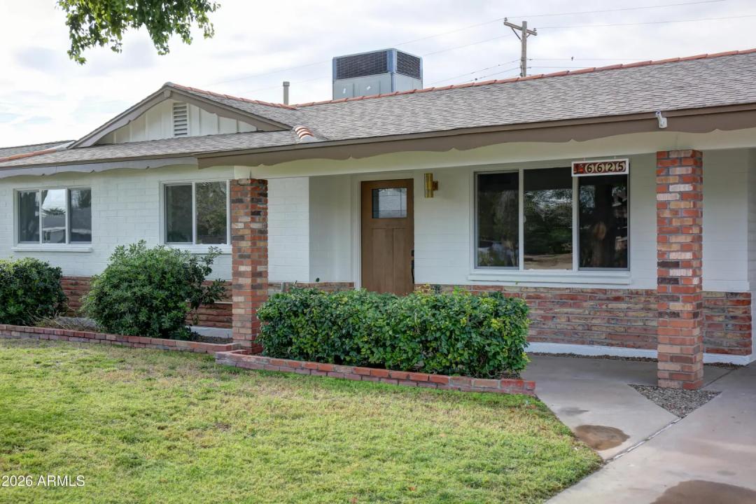 Real Estate Picture 2