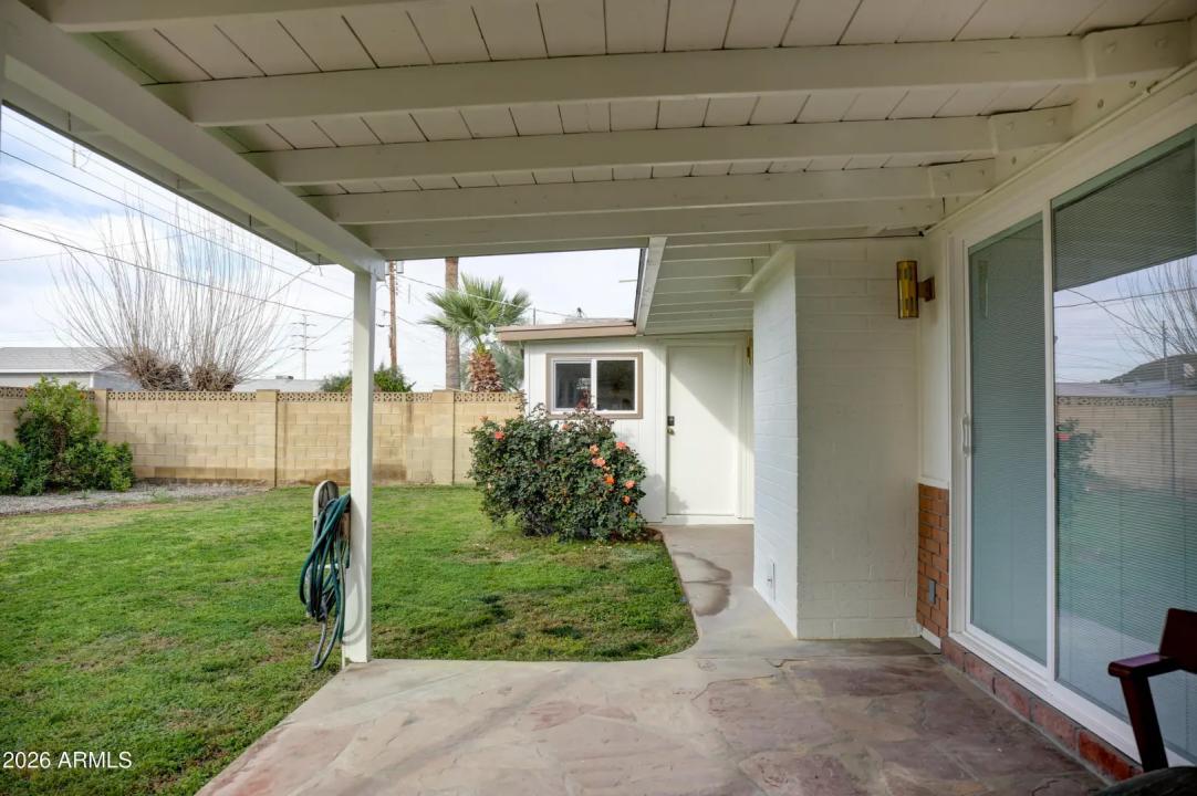 Real Estate Picture 14