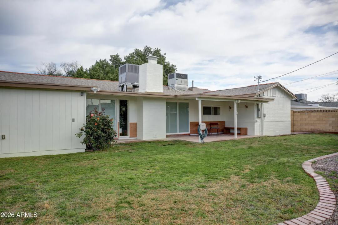 Real Estate Picture 15