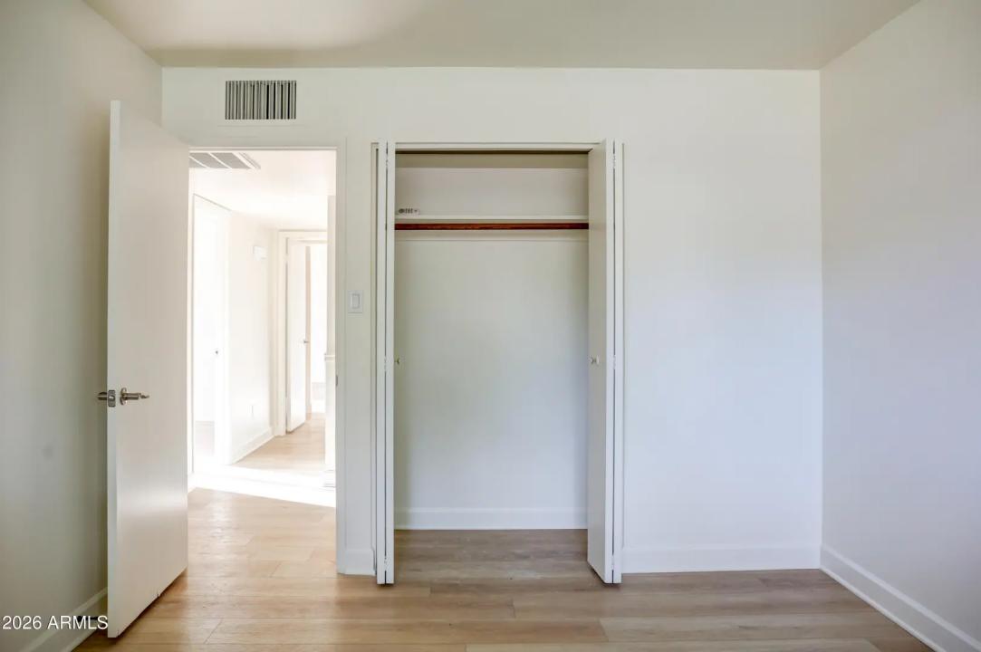 Real Estate Picture 23