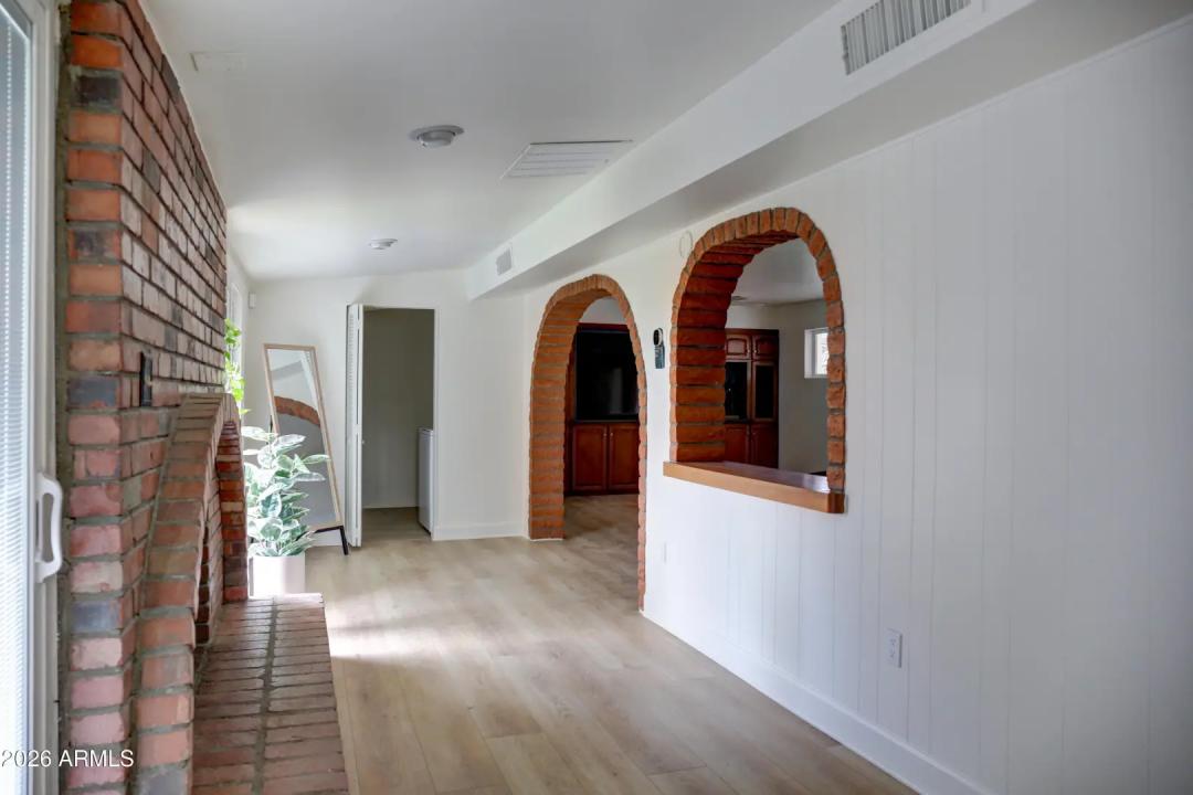 Real Estate Picture 27