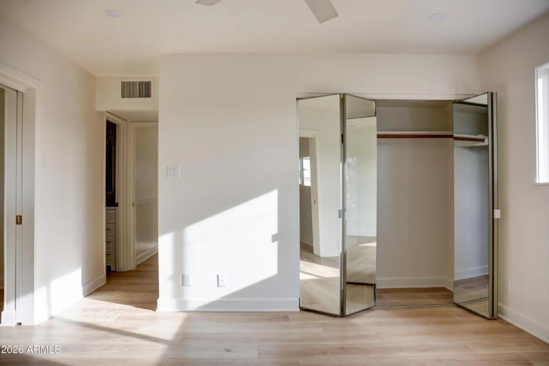 Real Estate Picture 24