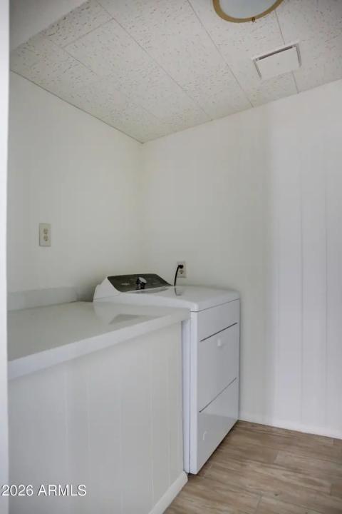 Real Estate Picture 32