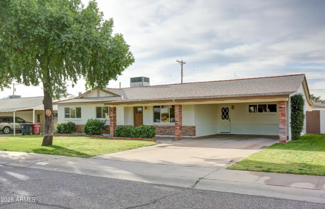 Real Estate Picture 1