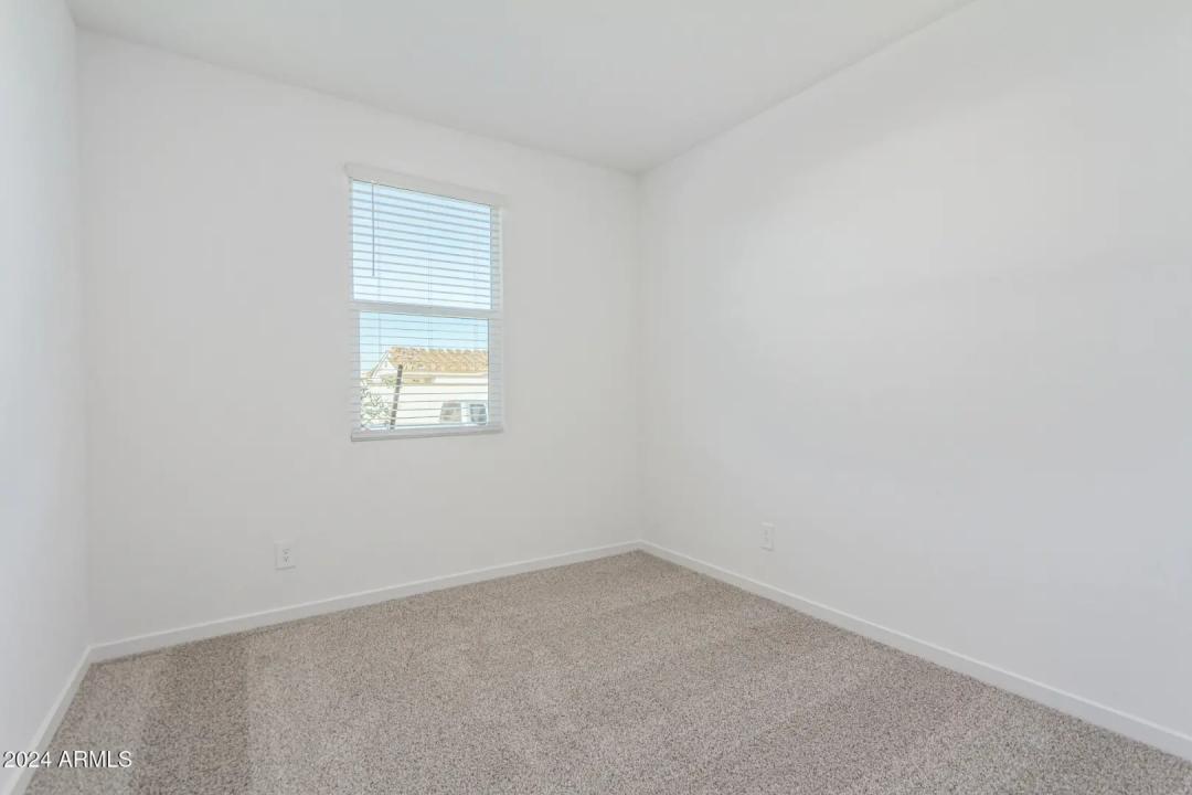 Real Estate Picture 20