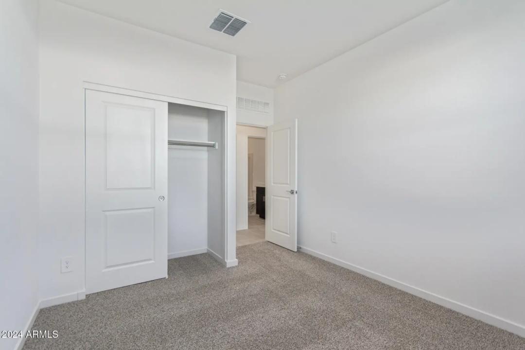 Real Estate Picture 21