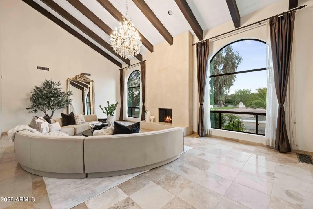 Real Estate Picture 6