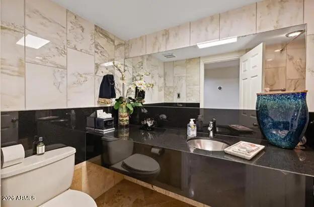 Real Estate Picture 25