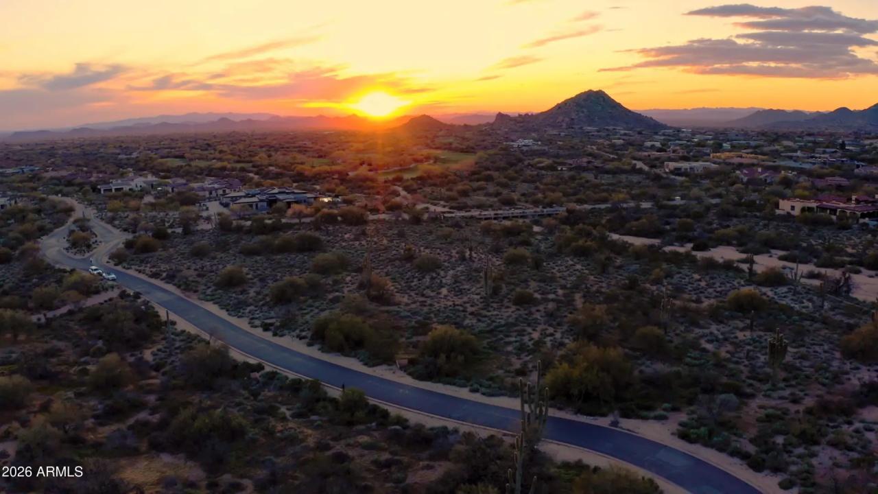 Real Estate Picture 9