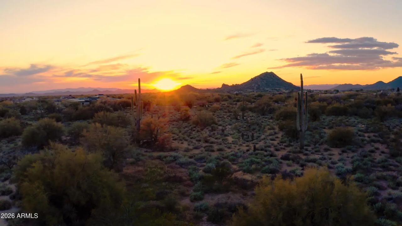 Real Estate Picture 15