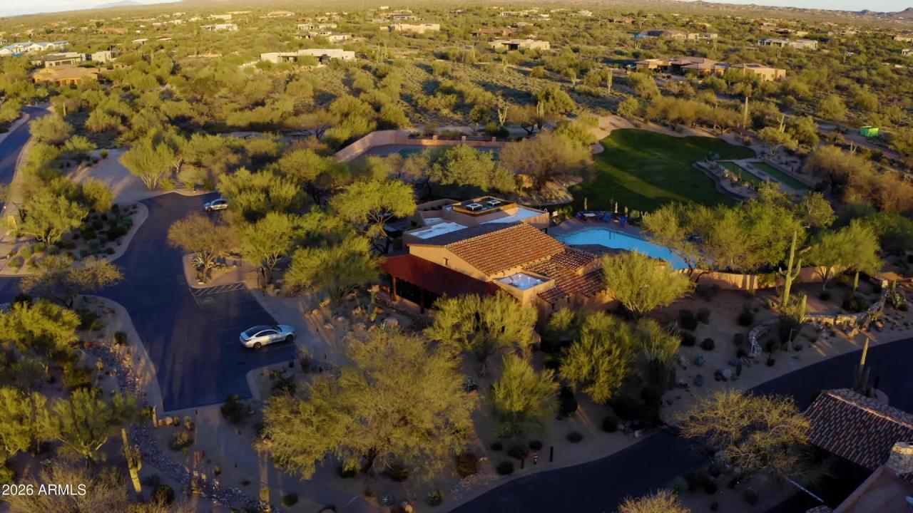 Real Estate Picture 19