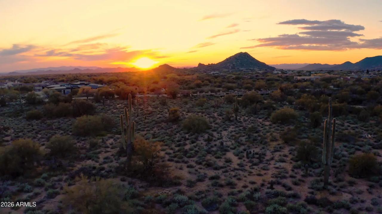 Real Estate Picture 20