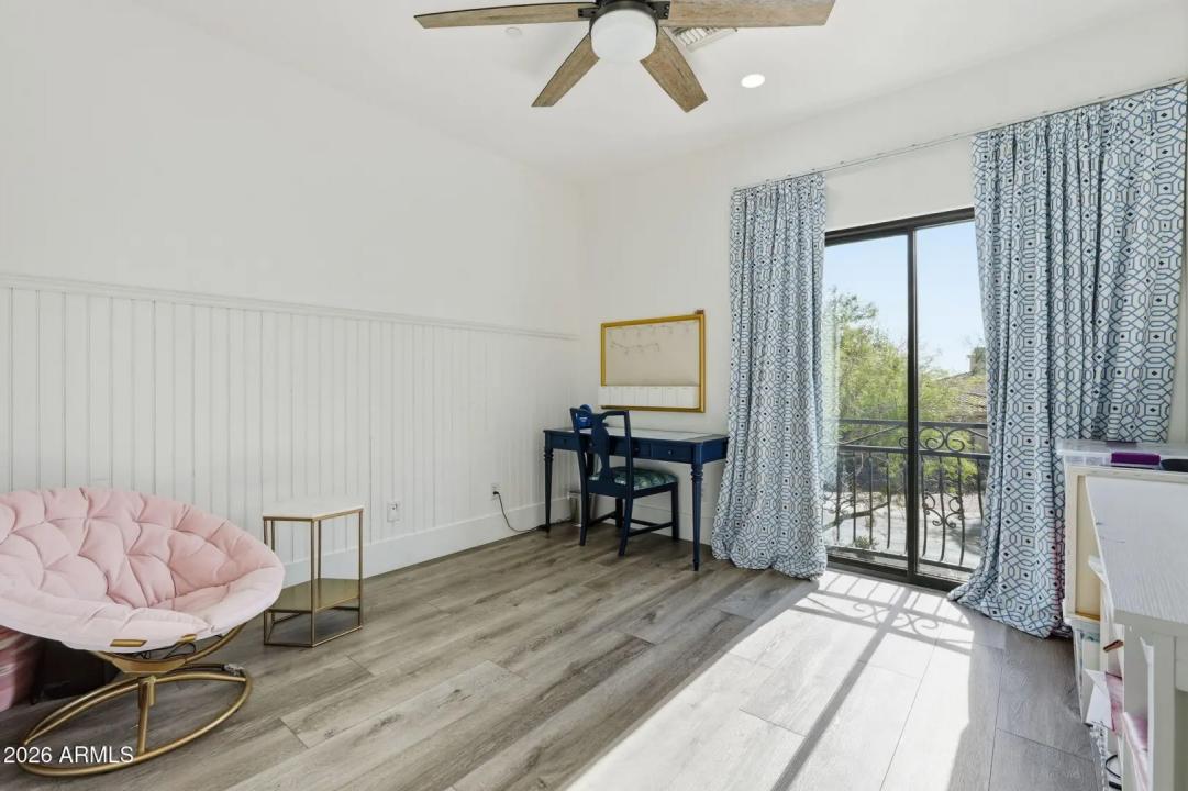 Real Estate Picture 39