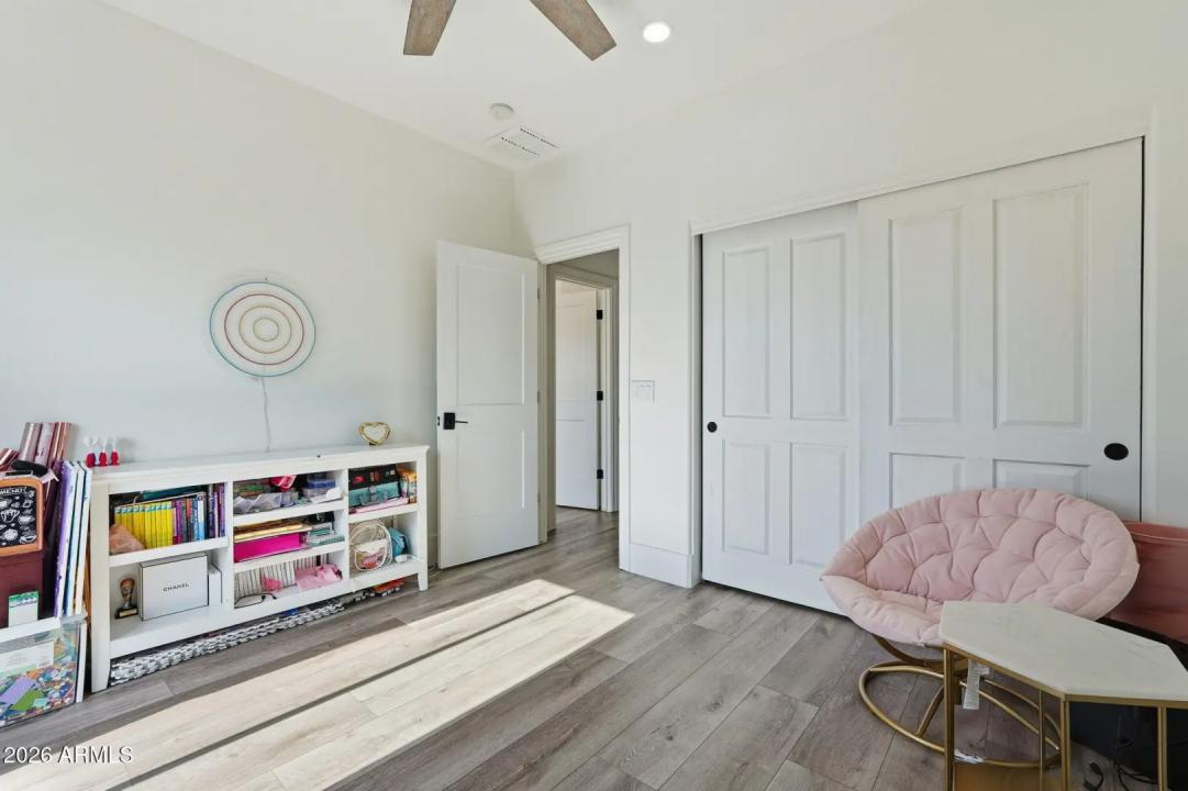 Real Estate Picture 40