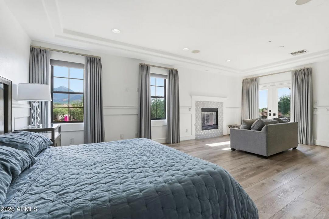 Real Estate Picture 25