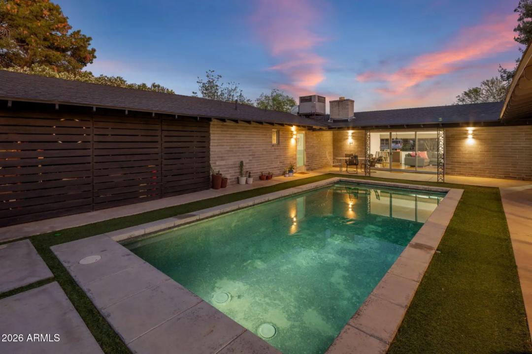 Real Estate Picture 38