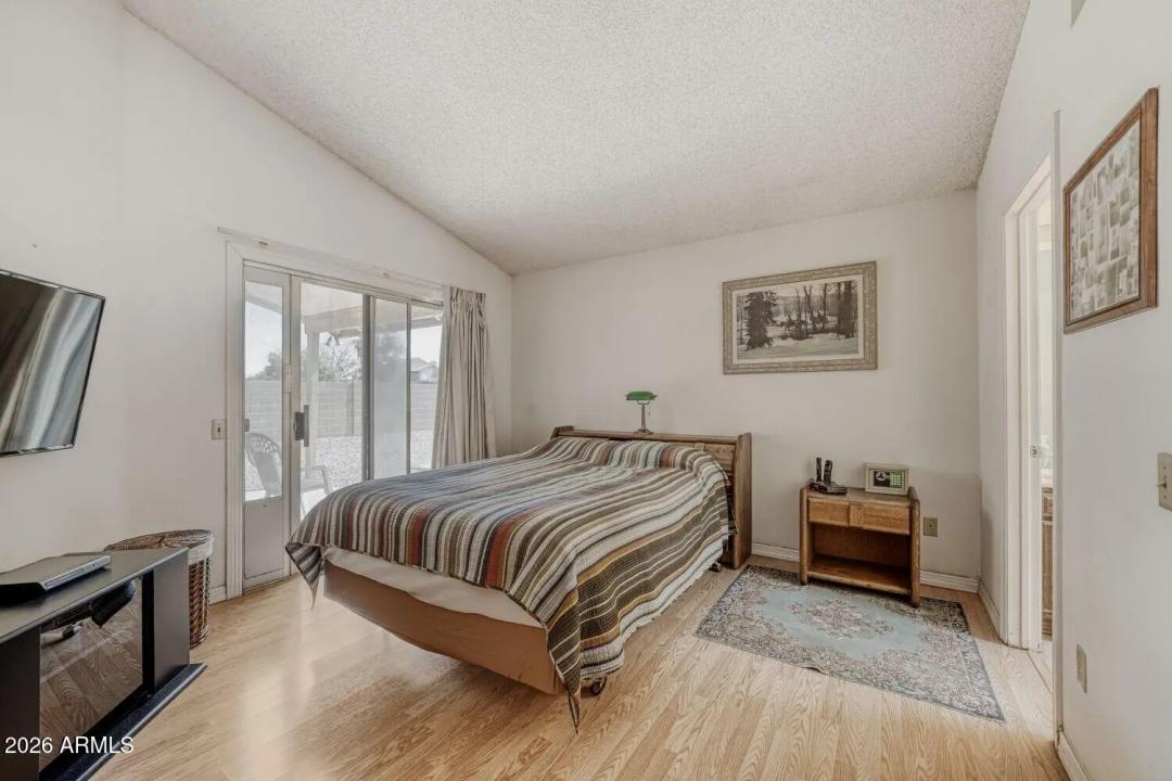 Real Estate Picture 7