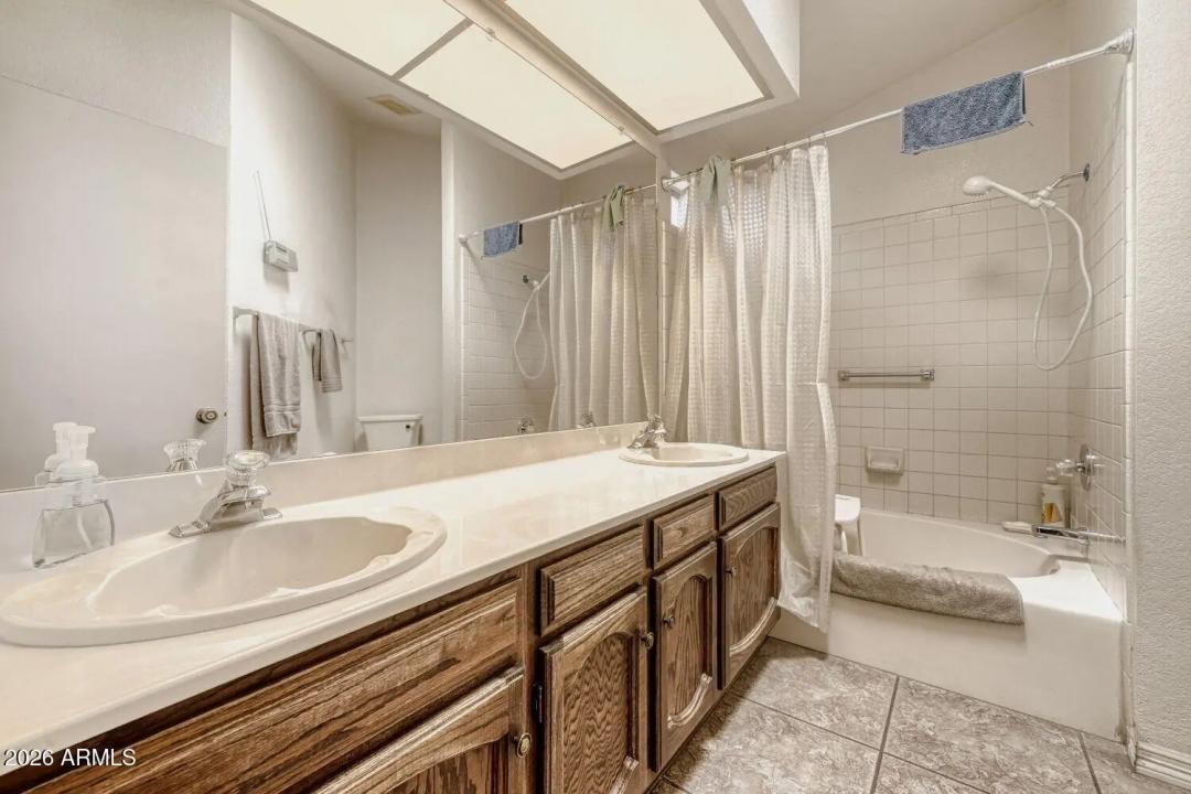 Real Estate Picture 10