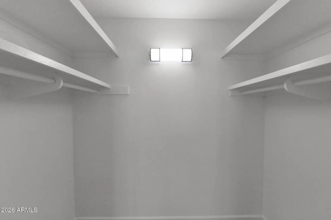 Real Estate Picture 32