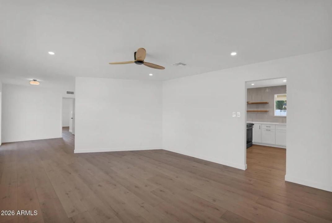 Real Estate Picture 20