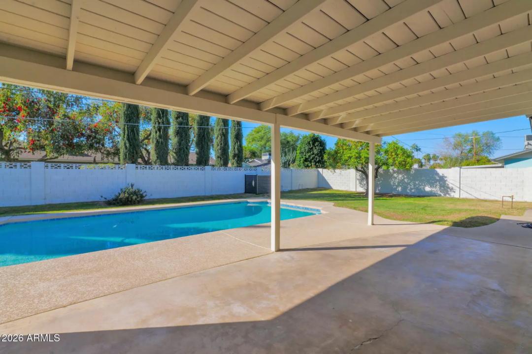 Real Estate Picture 33