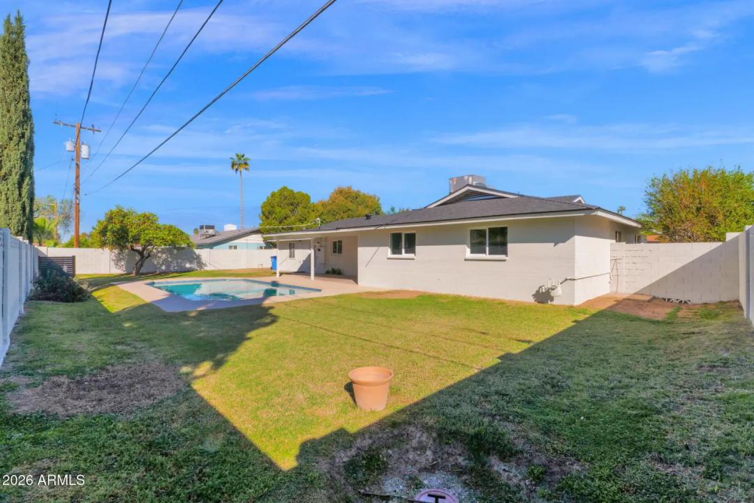 Real Estate Picture 37