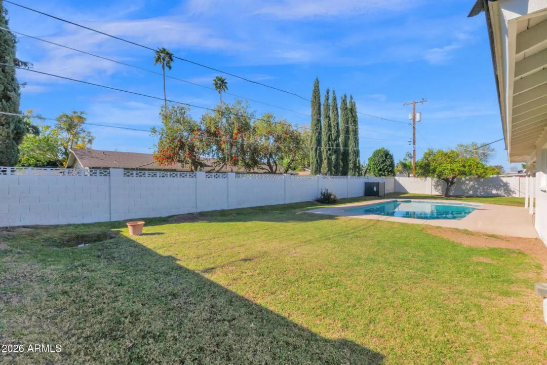 Real Estate Picture 38