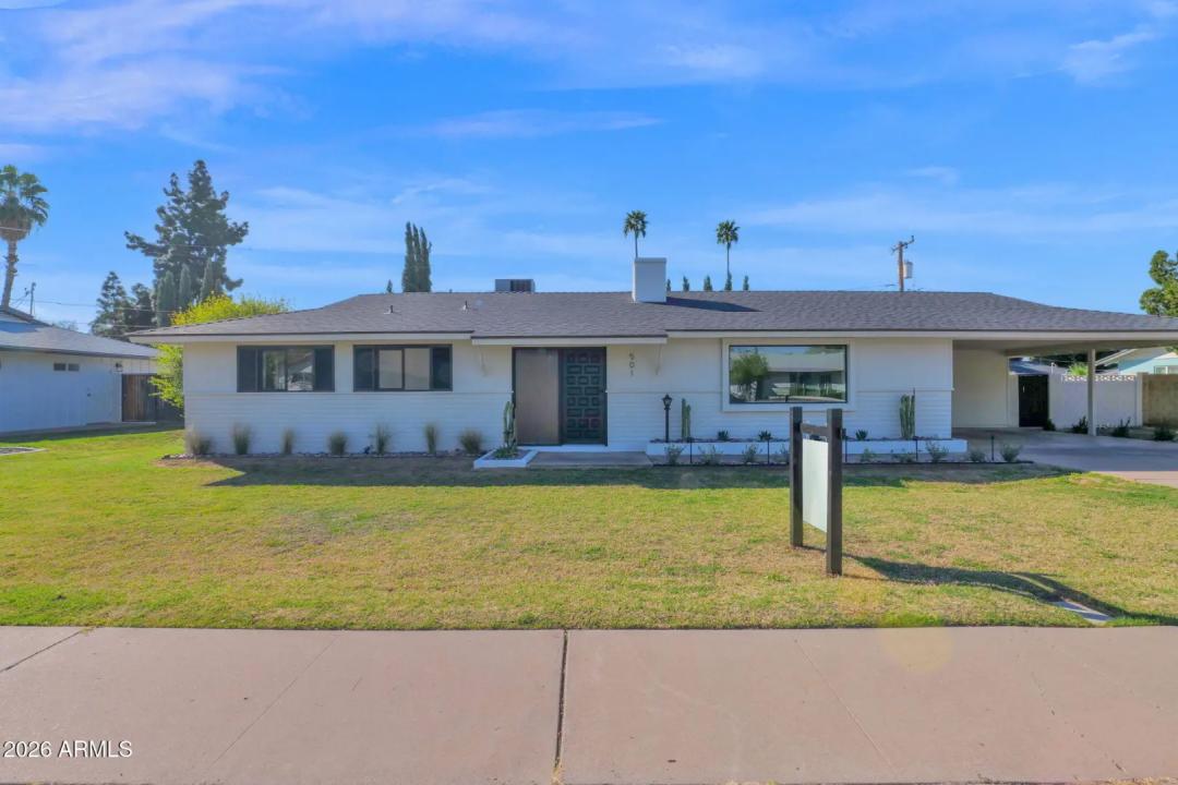 Real Estate Picture 4